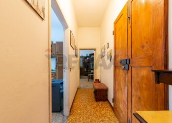 Hall / corridoio - Four-room apartment Piazza della Repubblica
 
1, Figline e Incisa Valdarno - photo 7