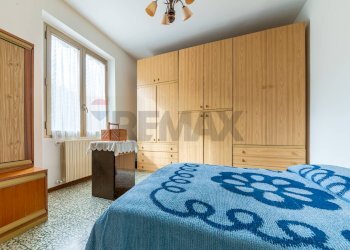 Camera / camera da letto - Four-room apartment Piazza della Repubblica
 
1, Figline e Incisa Valdarno - photo 17