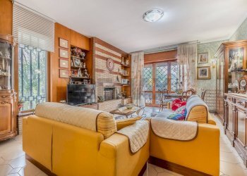 Soggiorno - Villa Via Giovanni Battista Sacchetti
 
13, Roma - foto 1