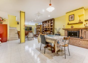 Sala da pranzo - Villa Via Giovanni Battista Sacchetti
 
13, Roma - foto 27