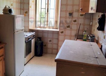 Cucina - Appartamento via Aia Grande, Gagliano Aterno - foto 10