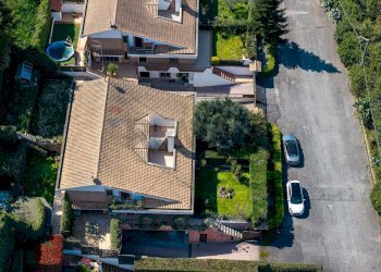 Casa all\'aperto - Casa semi indipendente VIA DI COLLEVERDE
 
47, Castelnuovo di Porto - foto 13