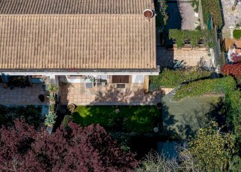 Casa all\'aperto - Casa semi indipendente VIA DI COLLEVERDE
 
47, Castelnuovo di Porto - foto 16