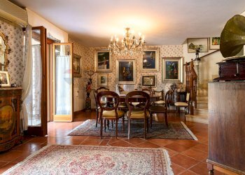 Sala da pranzo - Casa semi indipendente VIA DI COLLEVERDE
 
47, Castelnuovo di Porto - foto 23