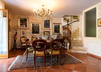 Sala da pranzo - Casa semi indipendente VIA DI COLLEVERDE
 
47, Castelnuovo di Porto - foto 24