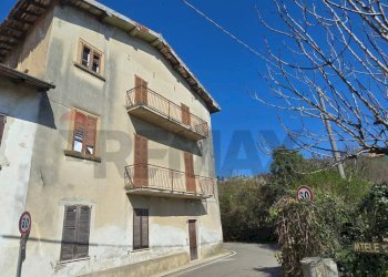 Edificio all\'aperto - Rustico Via Ostizza
 
9, Montevecchia - foto 4