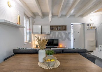 Sala da pranzo - Casa semi indipendente via dei mille
 
58, Barzanò - foto 3