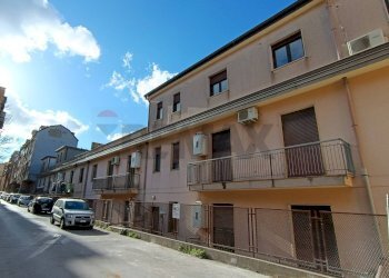Edificio all\'aperto - Casa indipendente Corso Sicilia
 
73, Enna - foto 3
