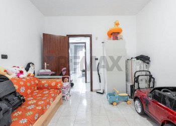 Camera / camera da letto - Appartamento Via Stazzone
 
15, Aci Sant'Antonio - foto 9