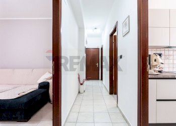 Hall / corridoio - Appartamento Via Stazzone
 
15, Aci Sant'Antonio - foto 13