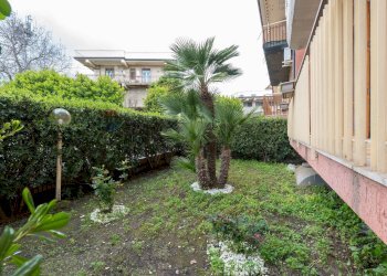 Giardino - Appartamento Via Stazzone
 
15, Aci Sant'Antonio - foto 17