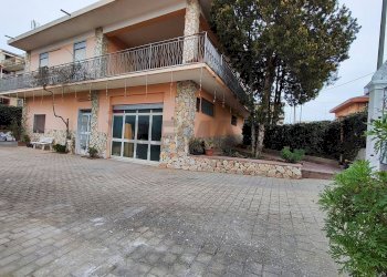 Casa all\'aperto - Villa VIA SALVO D'ACQUISTO
 
8, Caltagirone - foto 2