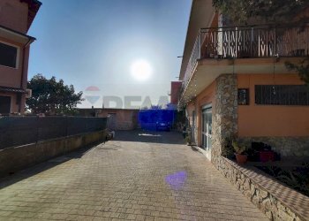 Edificio all\'aperto - Villa VIA SALVO D'ACQUISTO
 
8, Caltagirone - foto 4