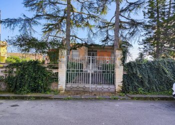 Casa all\'aperto - Villa VIA SALVO D'ACQUISTO
 
8, Caltagirone - foto 11