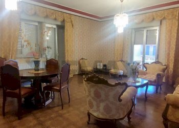 Sala da pranzo - Villa VIA SALVO D'ACQUISTO
 
8, Caltagirone - foto 17