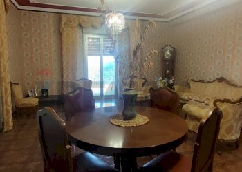 Sala da pranzo - Villa VIA SALVO D'ACQUISTO
 
8, Caltagirone - foto 18