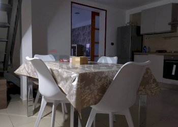 Sala da pranzo - Casa indipendente Via cavaliere
 
96, Catania - foto 25