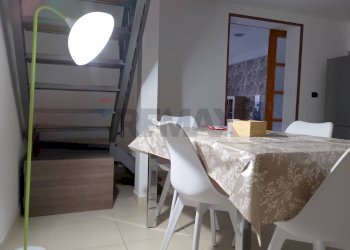 Sala da pranzo - Casa indipendente Via cavaliere
 
96, Catania - foto 27