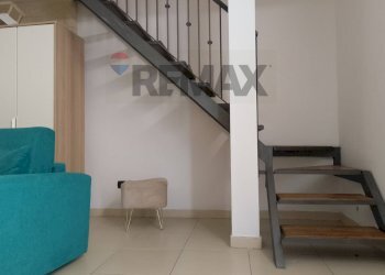 Scale - Independent house Via cavaliere, Catania - photo 7