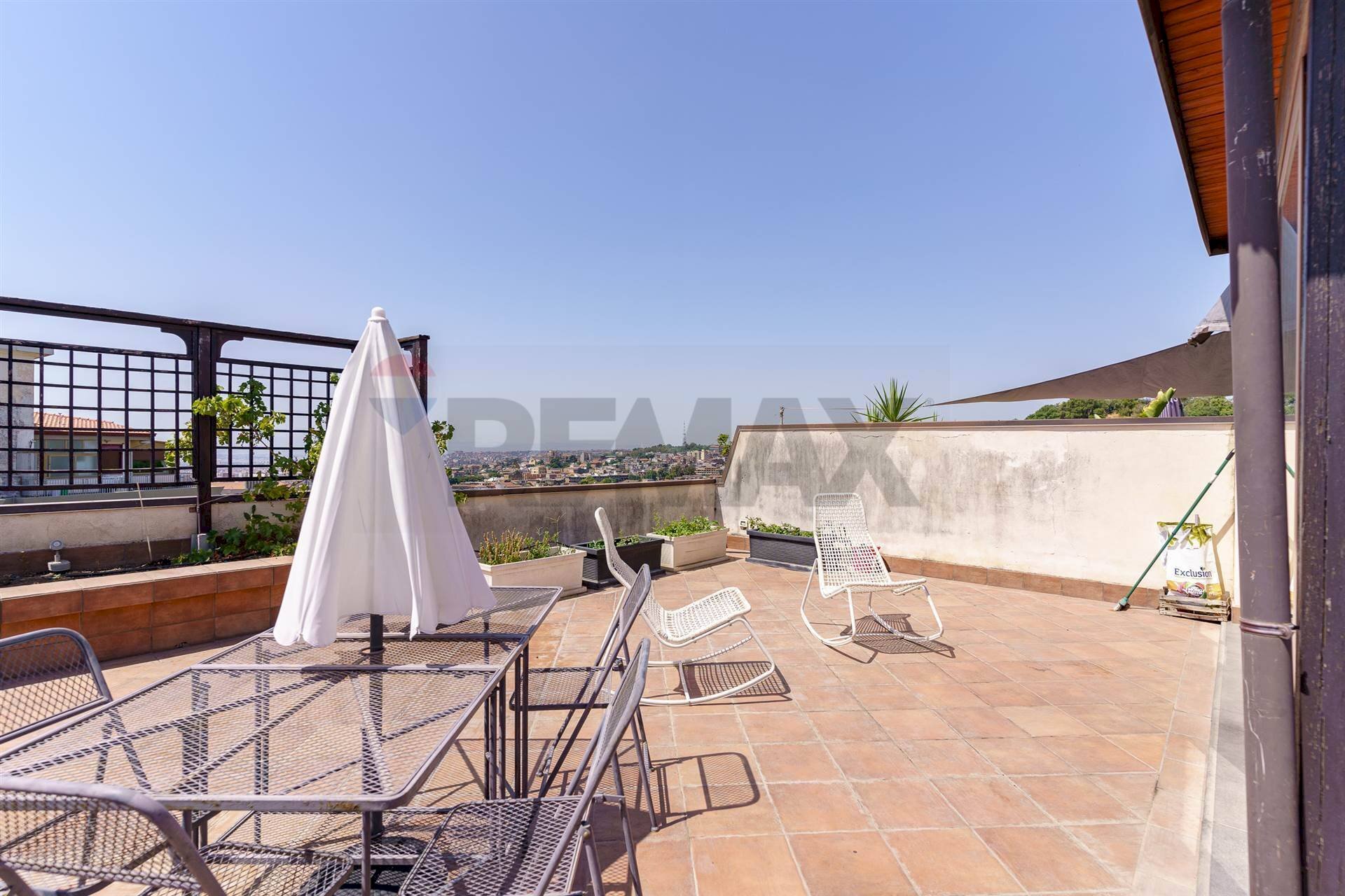 Terrazza - Appartamento Via Petra Dell'Ova
 
354, Tremestieri Etneo - foto 1