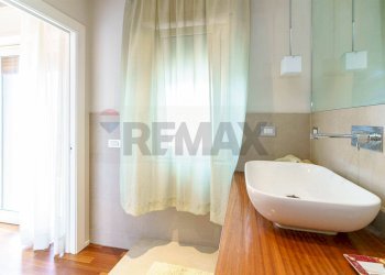 Bagno - Appartamento Via Petra Dell'Ova
 
354, Tremestieri Etneo - foto 16