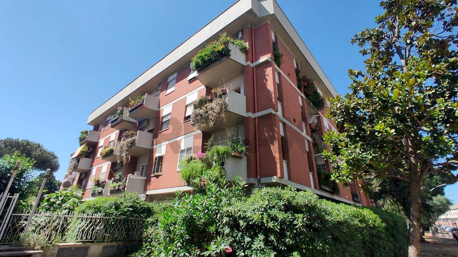 Edificio all\'aperto - Quadrilocale Largo Aldo De Palma
 
1, Roma - foto 1