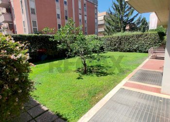 Giardino - Quadrilocale Largo Aldo De Palma
 
1, Roma - foto 4