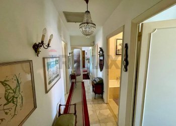 Hall / corridoio - Apartment Roma - photo 4