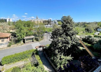 Edificio all\'aperto - Apartment Roma - photo 9