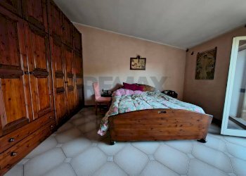 Camera / camera da letto - Three-room apartment Roma - photo 18