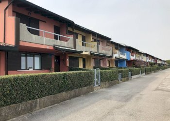 Edificio all\'aperto - Villa a Schiera Marano Lagunare - foto 3