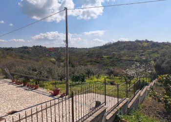 Vista delle montagne - Independent house Via Solacciano
 
29, Minturno - photo 16