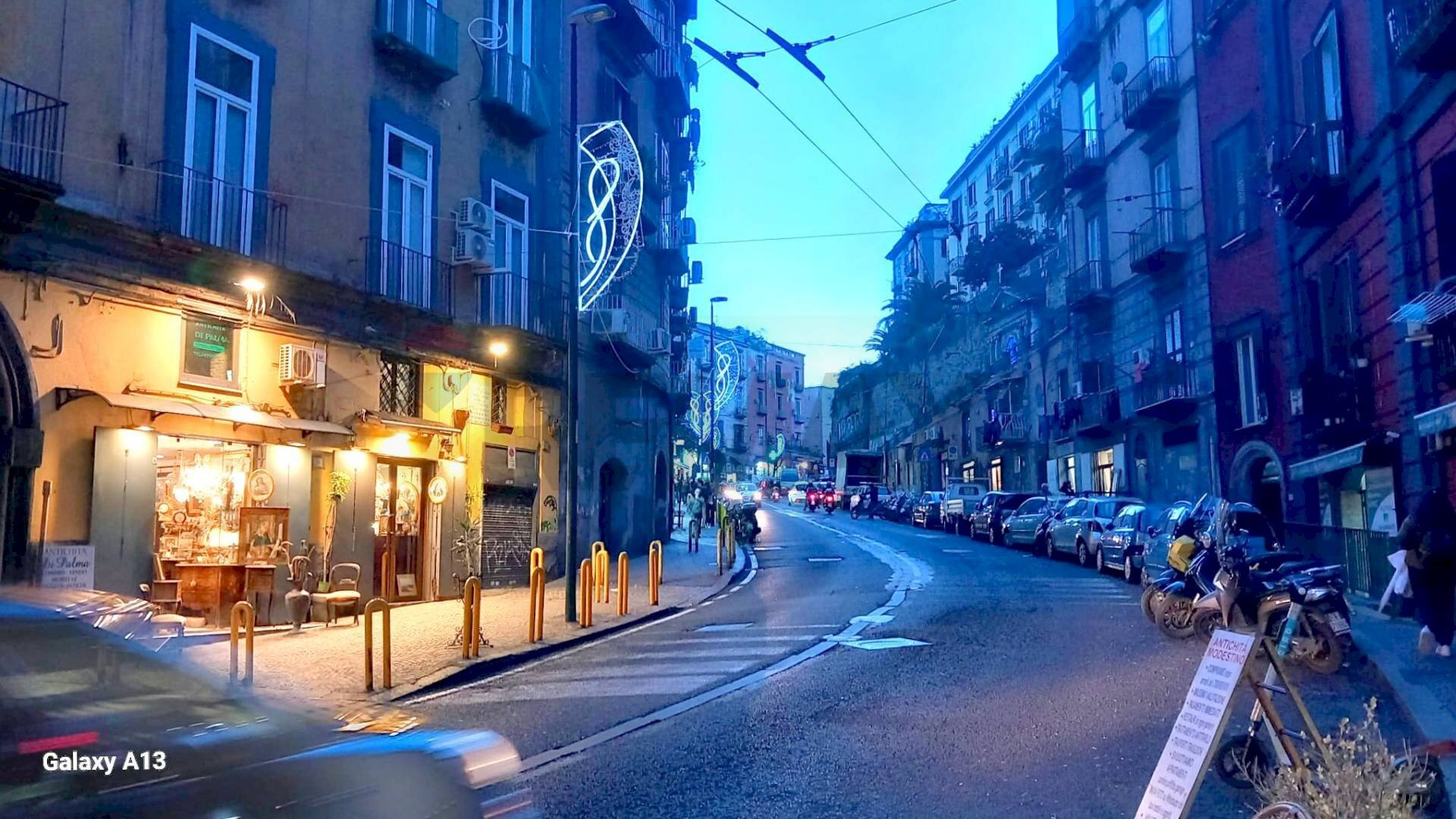 Edificio all\'aperto - One-room apartment Napoli - photo 1