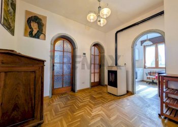 Stanza vuota - Villa Costa Volpino - foto 5