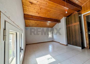 Stanza vuota - Villa Costa Volpino - foto 23