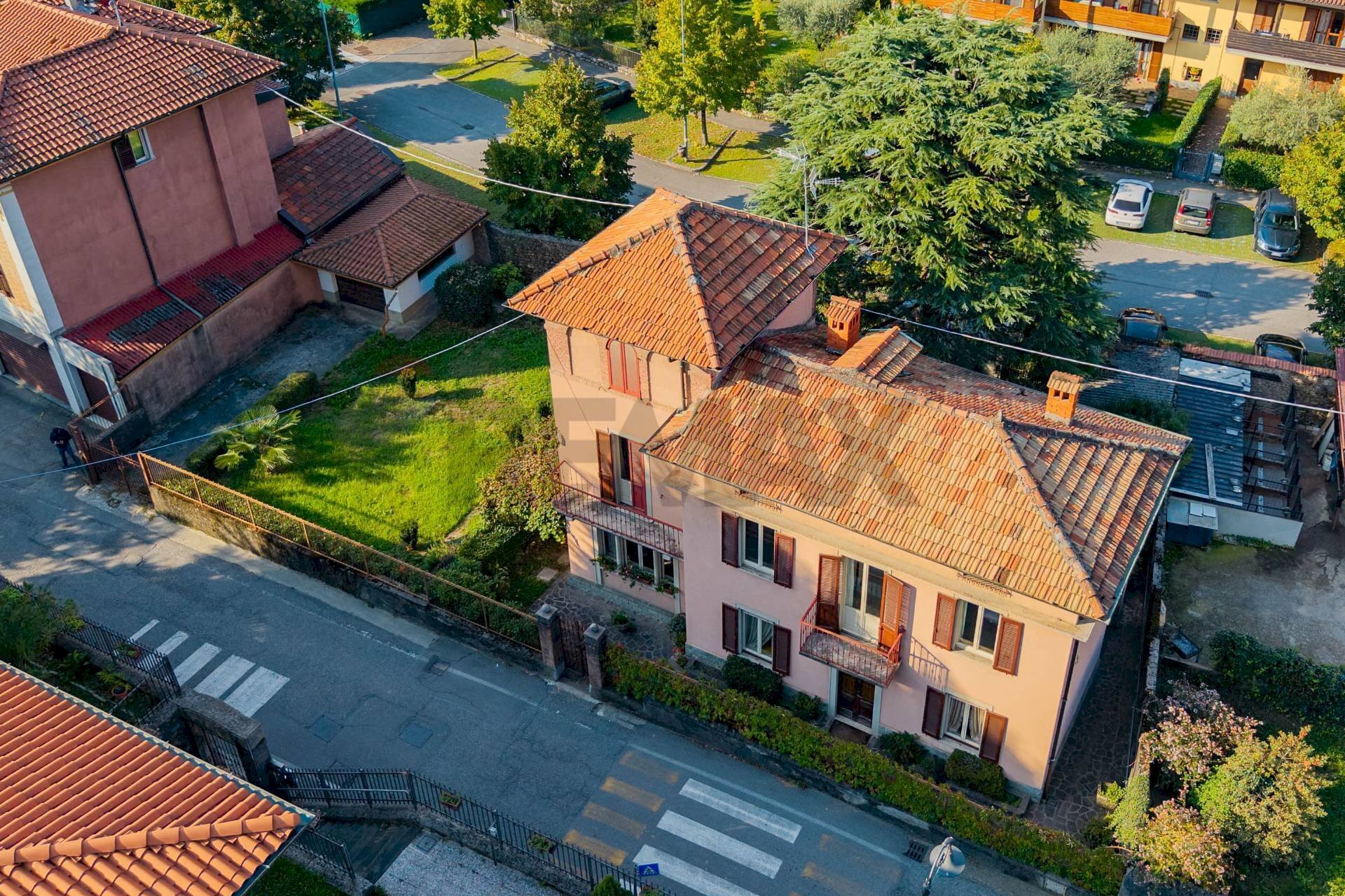 Casa all\'aperto - Villa VIA ROMA
 
9, Paladina - foto 2