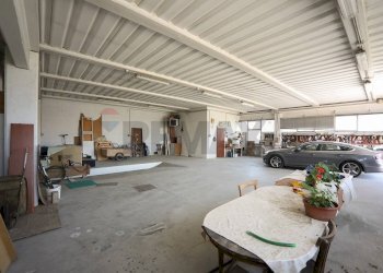 laboratorio - Locale Commerciale Viale Martiri della Libertà
 
70, Casaleone - foto 10