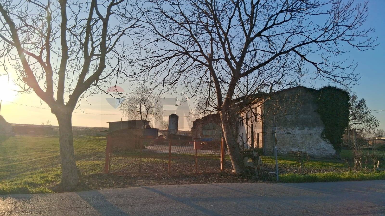 Edificio all\'aperto - Rustic Via Ave
 
6, Isola della Scala - photo 2