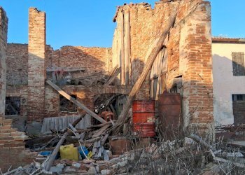 Edificio all\'aperto - Rustico Via Ave
 
6, Isola della Scala - foto 9