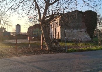 Edificio all\'aperto - Rustico Via Ave
 
6, Isola della Scala - foto 12