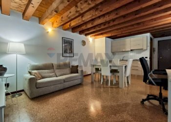 Sala da pranzo - Bilocale CORSO ANDREA PALLADIO
 
73, Vicenza - foto 1