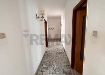 corridoio - Appartamento Via Vincenzo Monti
 
7, Vieste - foto 8