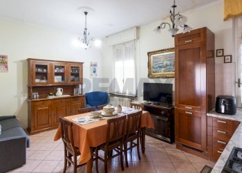 Sala da pranzo - Trilocale Via Fiume
 
2, Salsomaggiore Terme - foto 2