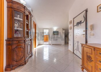 Hall / corridoio - Villa S.V. Baddelonga Russeglia
138, Sassari - photo 38