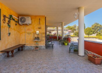 Terrazza - Villa S.V. Baddelonga Russeglia
138, Sassari - photo 114