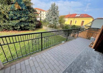 Foto 2 - Monolocale ZONA VIALI
 
1, Chivasso - foto 2