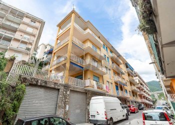 Edificio all\'aperto - Trilocale via Baisi
 
59, Rapallo - foto 30