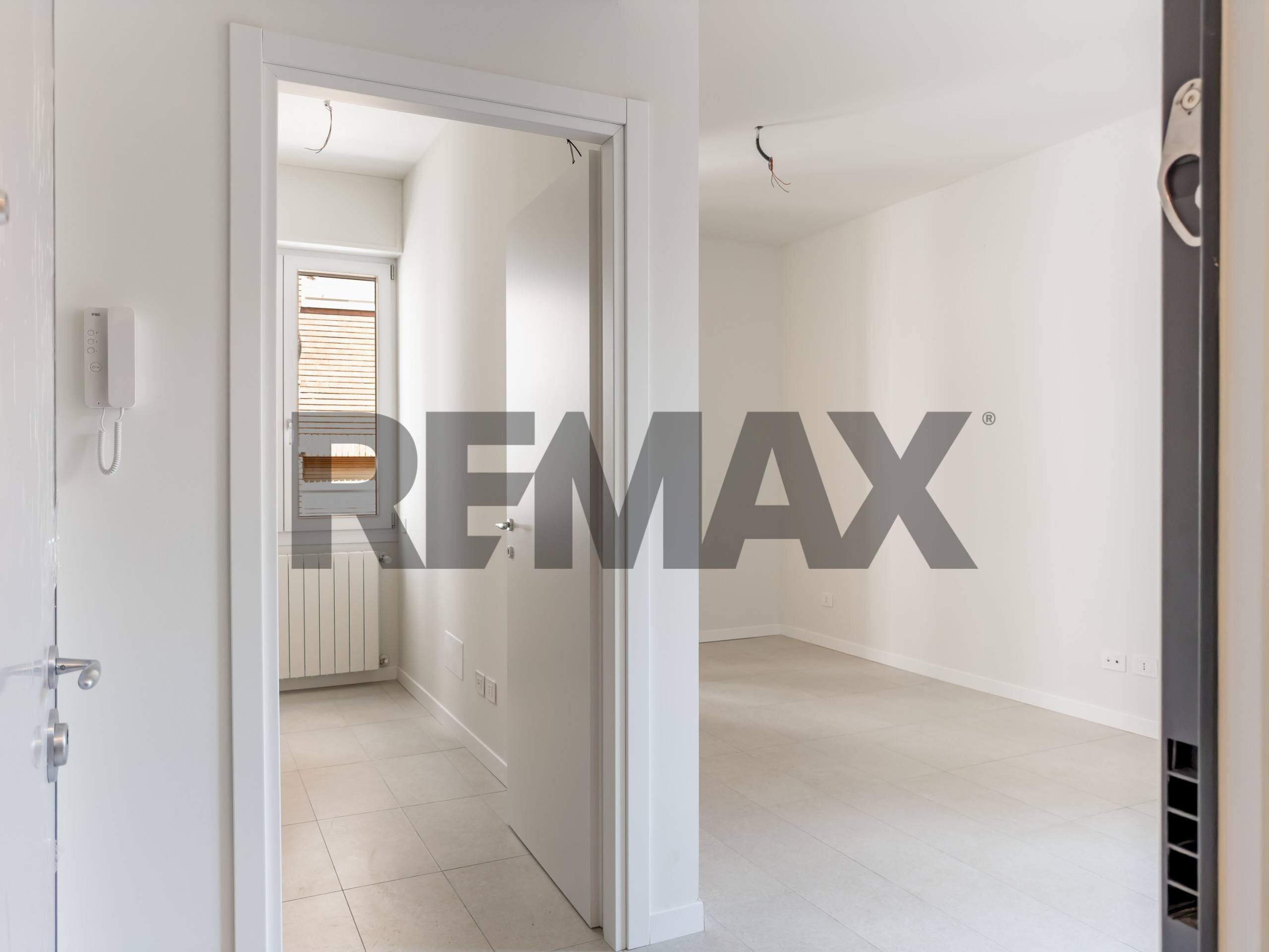 Hall / corridoio - Bilocale via emilia
 
22, San Donato Milanese - foto 1