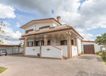 Casa all\'aperto - Villa Via Preganziol, Roma - foto 3