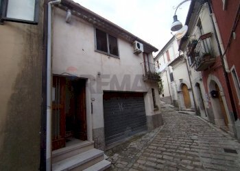 Casa all\'aperto - Casa semi indipendente VIA ACHILLE SANNIA
 
97, Morcone - foto 1